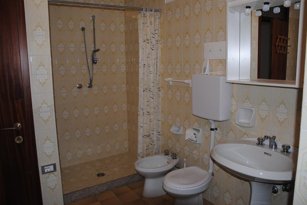 Appartamento da Bruna e Manuela Tenno Quarto foto