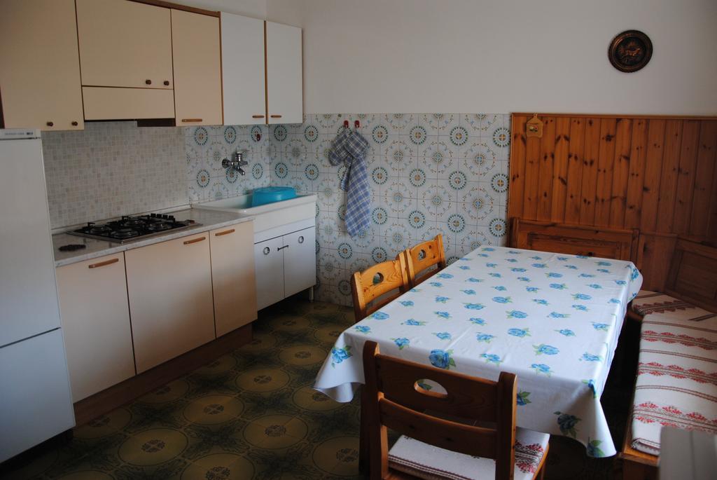 Appartamento da Bruna e Manuela Tenno Quarto foto
